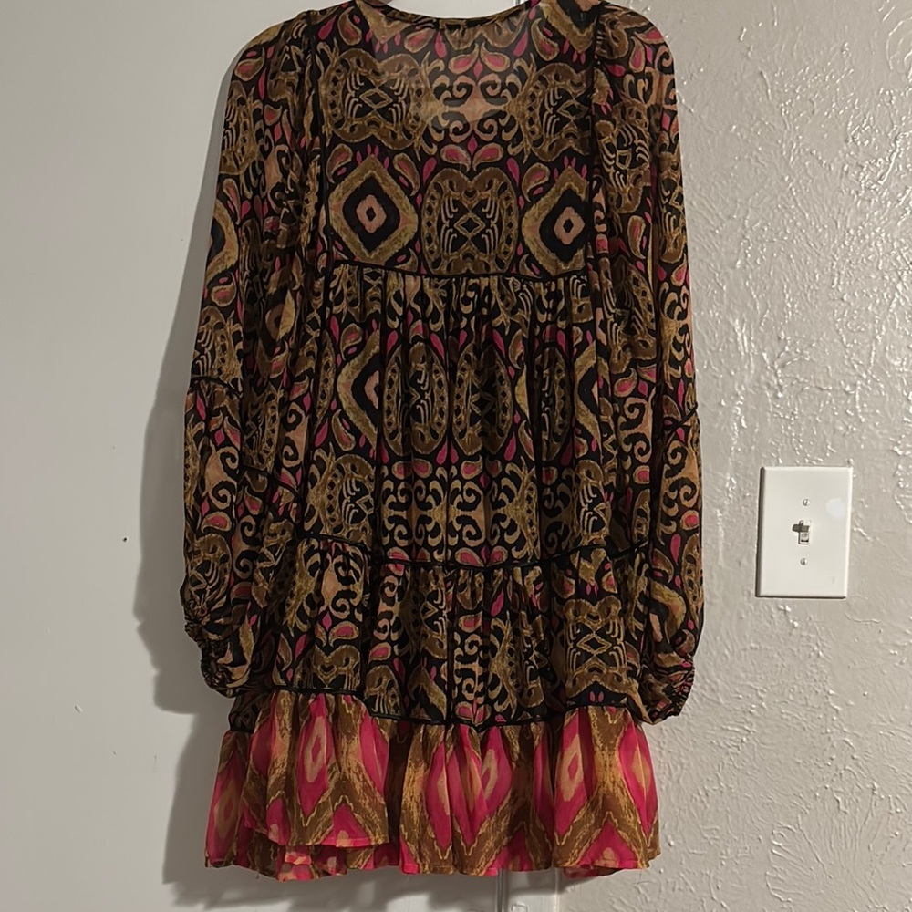 TALULAH Black and Pink Patterned Blouse - Picture 3 of 3